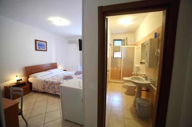 Maxpensione Morciano di Leuca Esterno foto